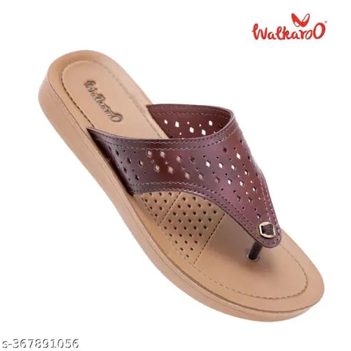 WALKAROO Women Slippers