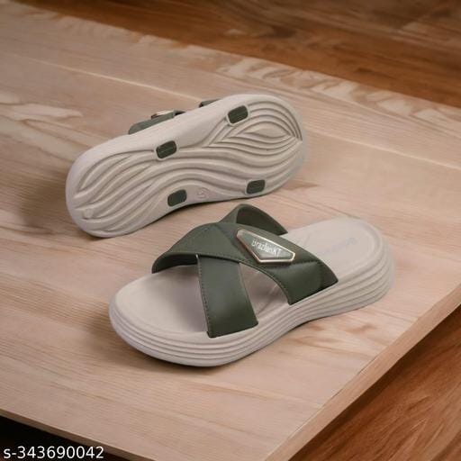New durable stylish and trendy ladies heel slippers