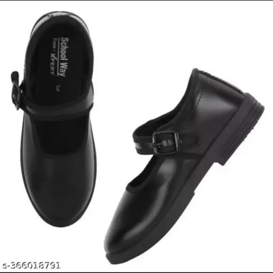 Airaqua Girls School Shoes Black